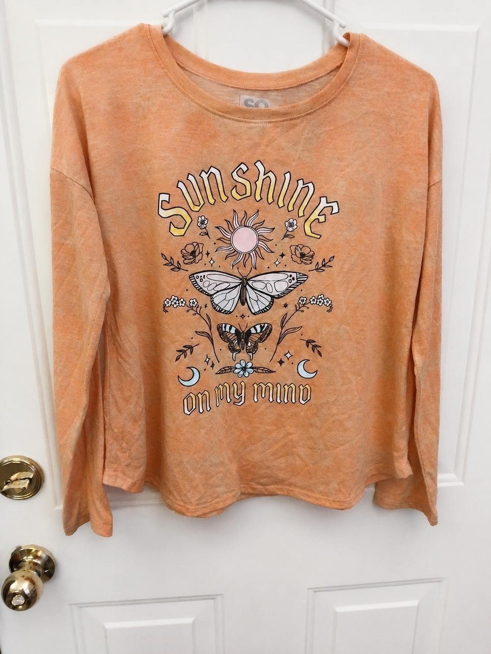 Sunshine Graphic Long Sleeve Boho Style Tee - Picture 3 of 4